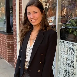 Meet your Posher, Abigail